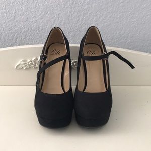 Black platform wedges